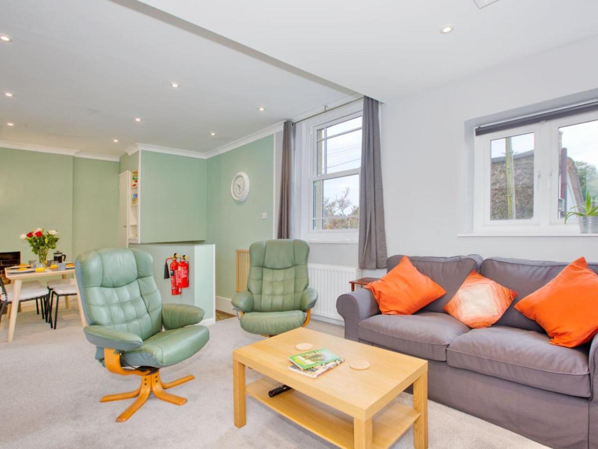 Lovely 2-Bed Apartment Colyton, Nr. Jurassic Coast Extérieur photo